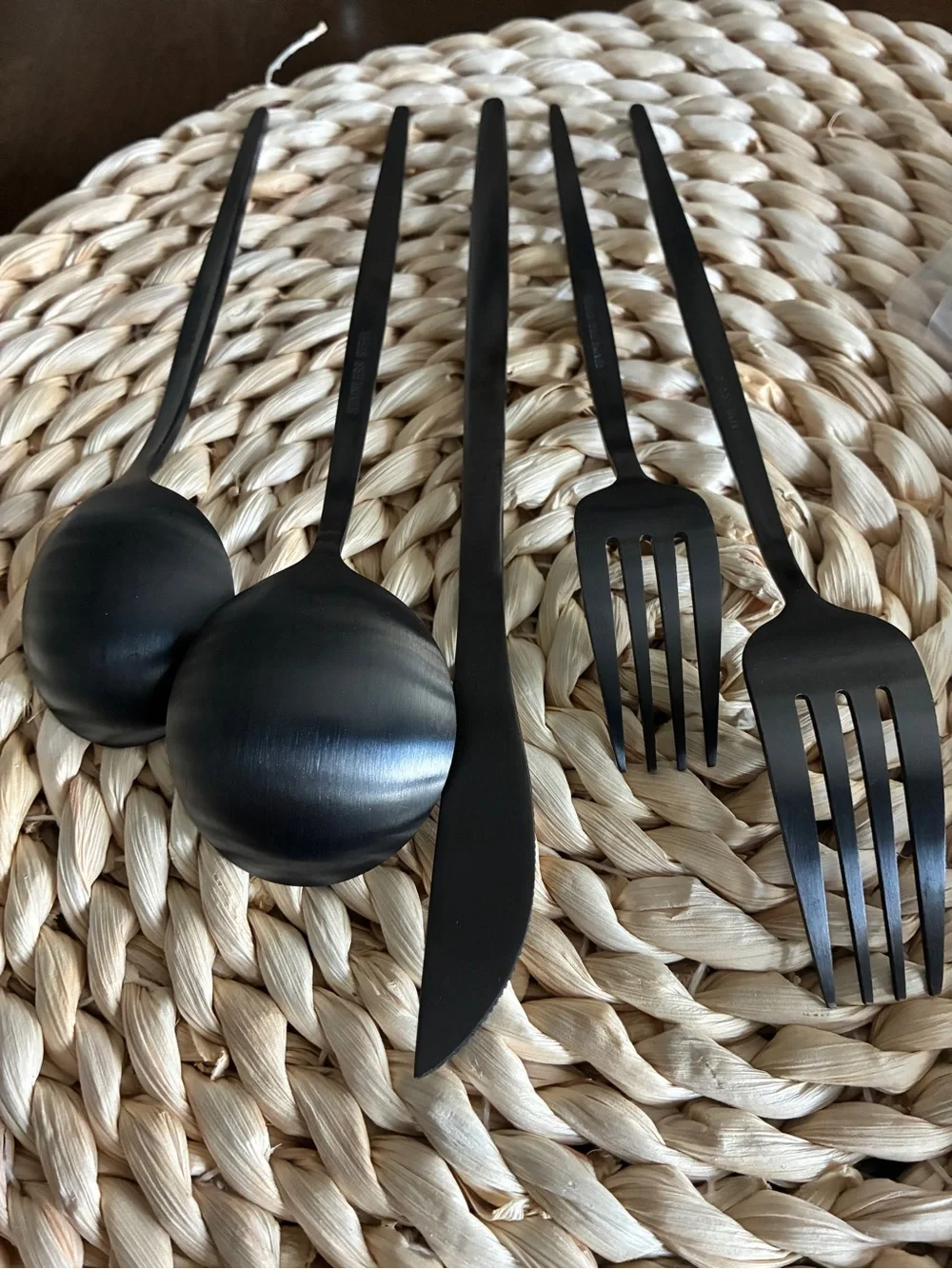 Gorgeous Villa Modern Flatware, 20 piece, Matte Dark Stainless Steel, $165, NWOT